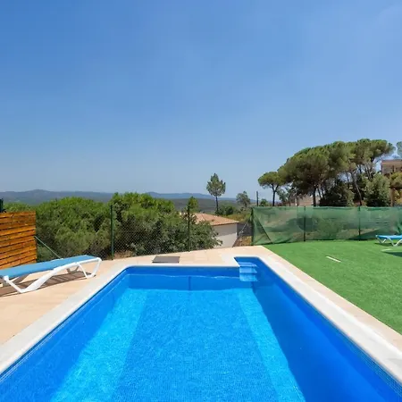 Hauzify I Velaz Villa